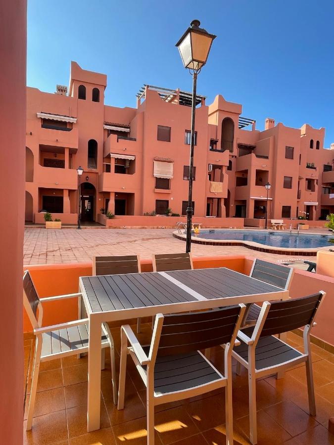 Three Bedroom Apartment With Pool In Torrevieja Exterior photo