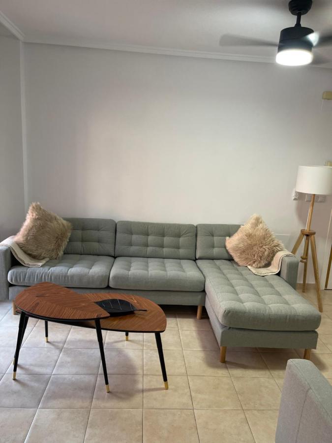 Three Bedroom Apartment With Pool In Torrevieja Exterior photo