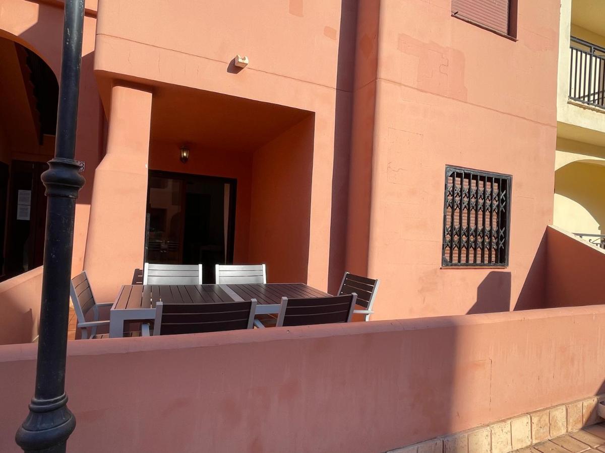 Three Bedroom Apartment With Pool In Torrevieja Exterior photo